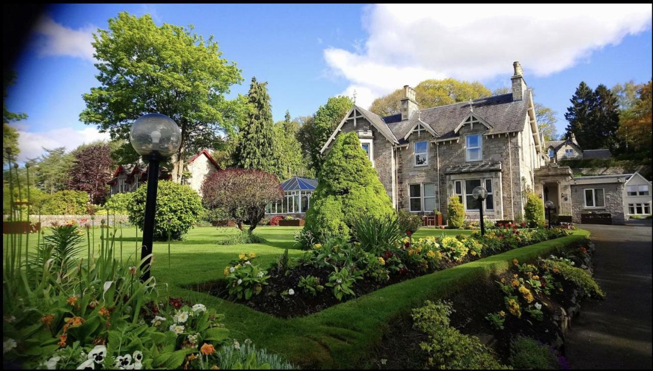 The Claymore Guest House And Apartments Pitlochry Exterior photo