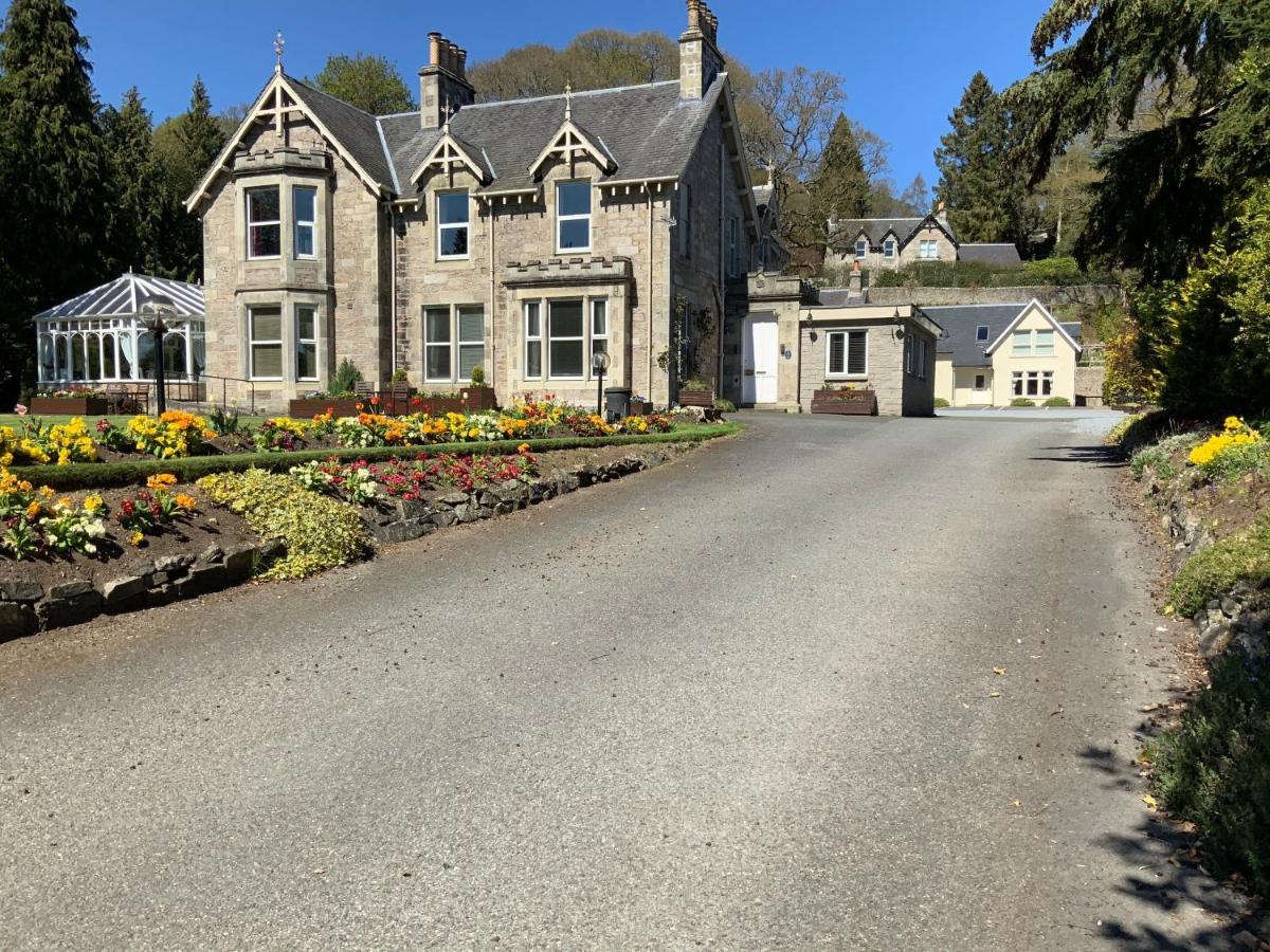 The Claymore Guest House And Apartments Pitlochry Exterior photo