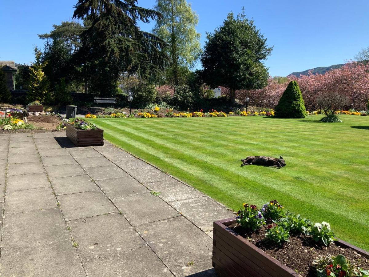 The Claymore Guest House And Apartments Pitlochry Exterior photo